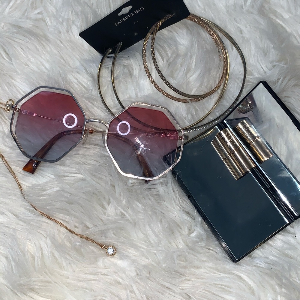 Accessories bundle - Picture 6 of 9